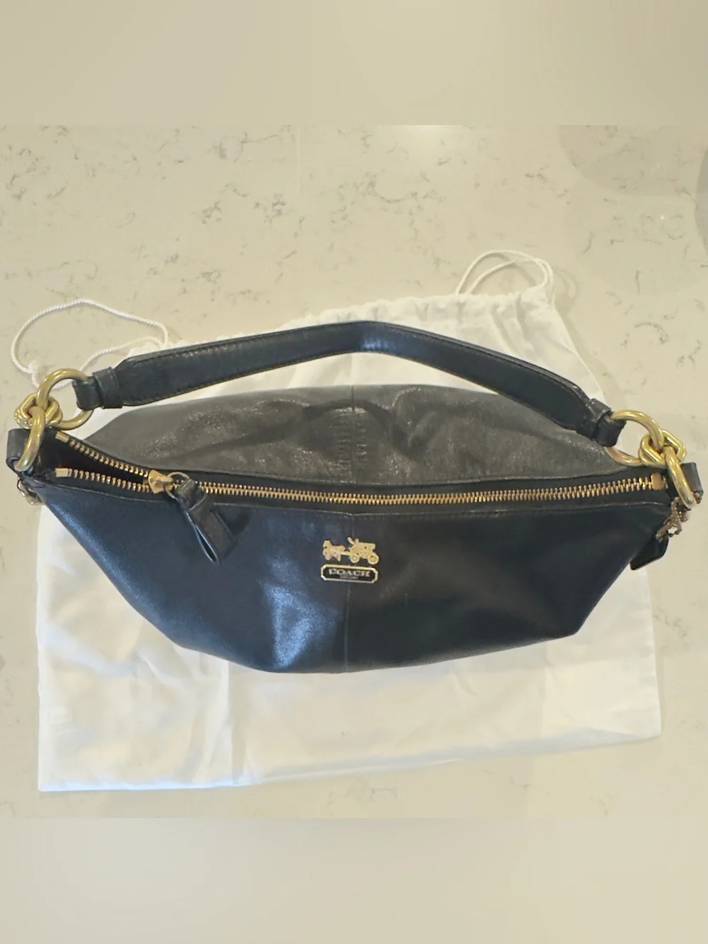 Vintage Coach Madison Hobo Black Leather Bag Gold Carriage Hardware 15959